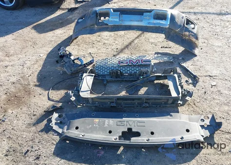 2015 GMC Sierra 1500 Denali z USA, uszkodzony, nr VIN 3GTU2WEC7FG515311